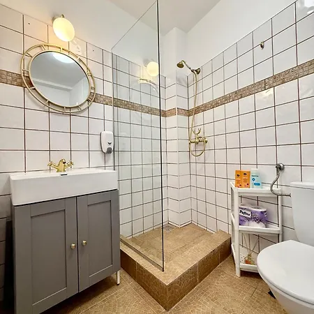 The Romantic Apartment